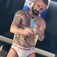 tonysteron's Profile Pic