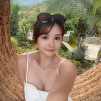 momonadomdayo's Profile Pic