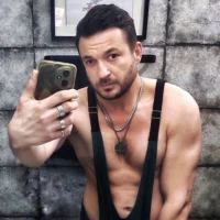 th_under's Avatar Photo