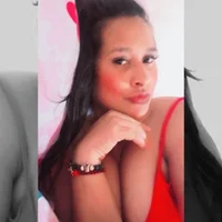 roxxana08's Profile Pic