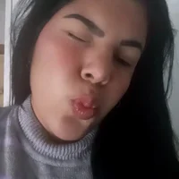 zoeniepaez's Profile Pic