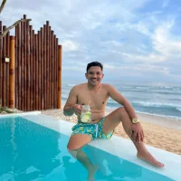 Thelasho's Profile Pic
