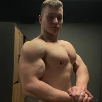 Slika avatara modela Richard_Dullas