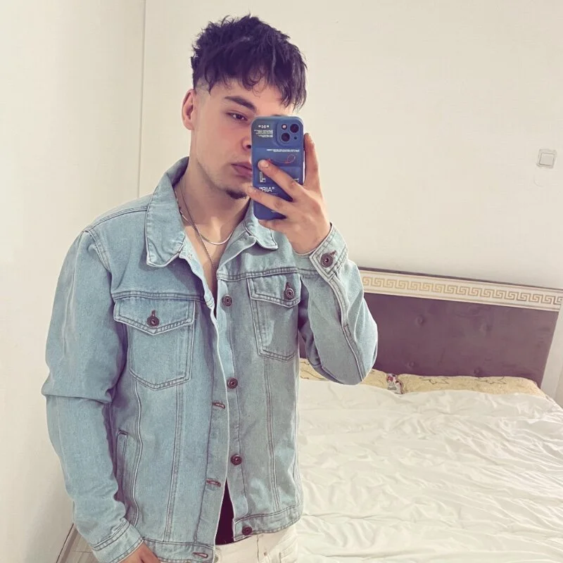 edddyyyy0001 profile photo
