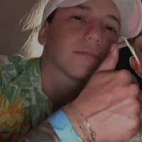 JhostLove's Profile Pic