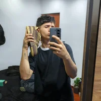 adriuth_699 avatarbilde