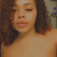 aqueen_'s Profile Pic