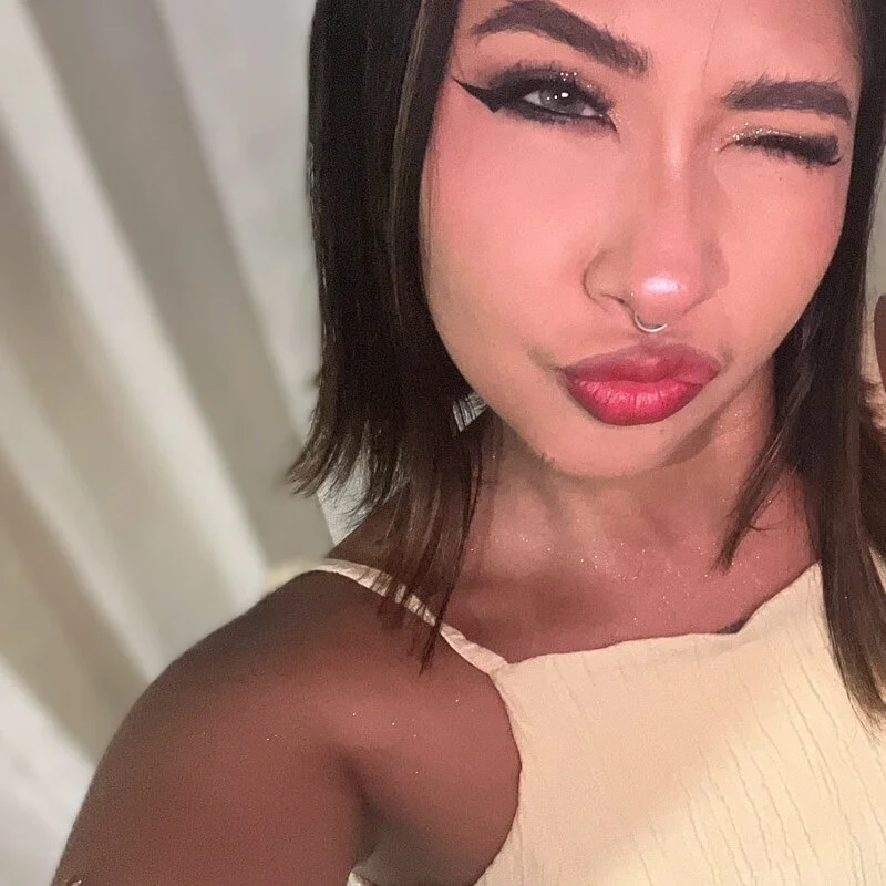 emilysofiia live cam profile