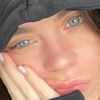 19_PetiteEilish_97 webcam