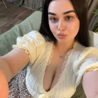 Slika avatara modela ZuriSaint