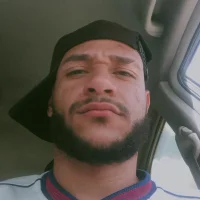 Efrain_Jr23's Profile Pic