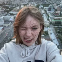 Gambar Profil LoryThomas