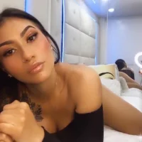 hollythomson avatarbilde