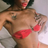 GoddessLarah's Profile Pic