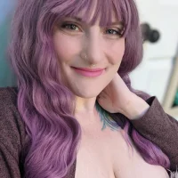 royallylit 的個人資料圖片