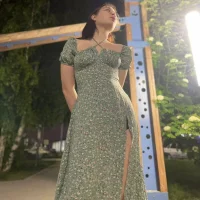 KatseyBatsy Φωτ, Προφίλ