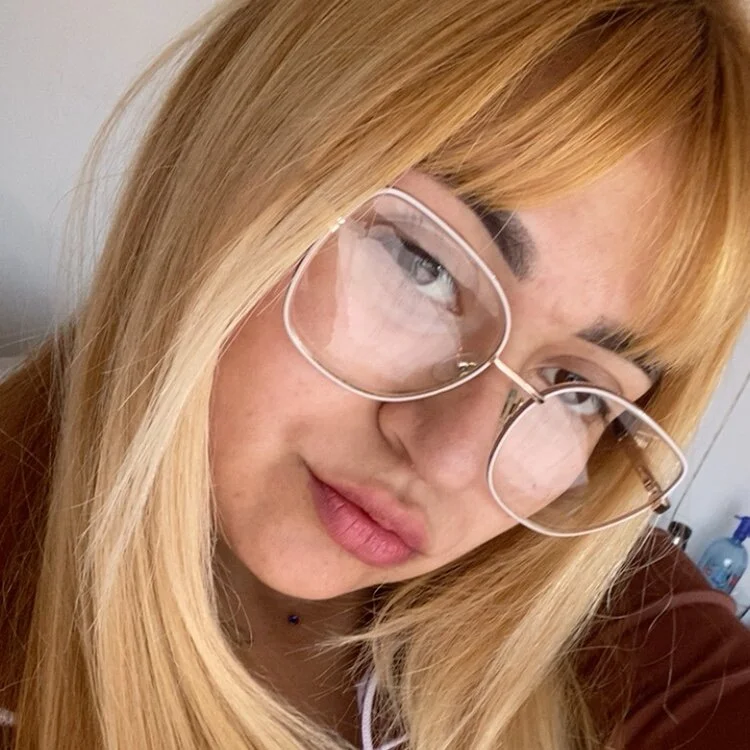 luly20004 profile photo