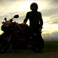 Andrees280411's Profile Pic