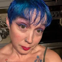 YogaHottie76's Avatar Pic