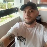 Pollaarabe9997 webcam