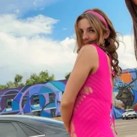 addictedtoari's Avatar Pic