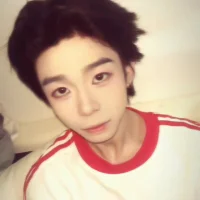 รูปโปรไฟล์ของ YY-cst