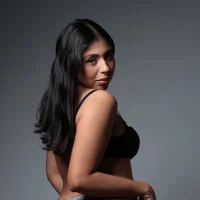 Slika avatara modela Rihana_lahm