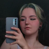 Eva_Loran's Profile Pic