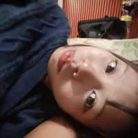 SantinaAron model avatar