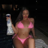 תמונת פרופיל של Barbieluvv