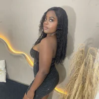 Amina_18's Profile Pic