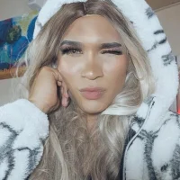 MargaretQualley Gambar Avatar