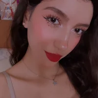 Emily-hottson's Avatar Pic