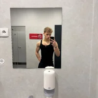 senekk_'s Profile Pic