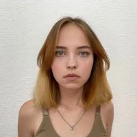 Gambar Profil SelinaEvans