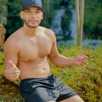 apologomez Φωτ, Προφίλ