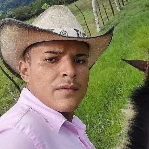 Alvarito_25 profile photo