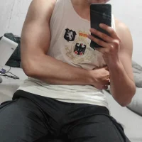 Zdjęcie profilowe modela Krikri_sc