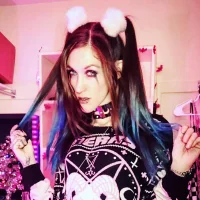 IsadoraDoll's Profile Pic