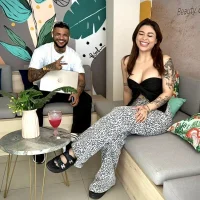 Ảnh Đại Diện Melody_and_tony1