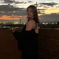 Arii_white webcam model