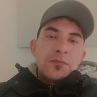 gusvaz's Profile Pic