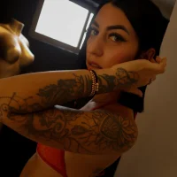 zafira_rosee model avatar