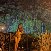 MiaKallif11's Avatar Pic