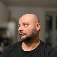 Varonin_123Nataly_ Adlı Modelin Çevrimdışı Sohbet Odası