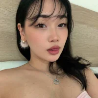 pinkyblooom's Avatar Pic