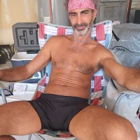 Poindexxter13 Adlı Modelin Avatarı