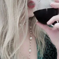 รูปโปรไฟล์ของ aGoldenGalaxy