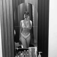 Asian_hottie2025 Immagine Avatar