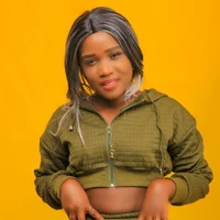 Loly_charm's Profile Pic